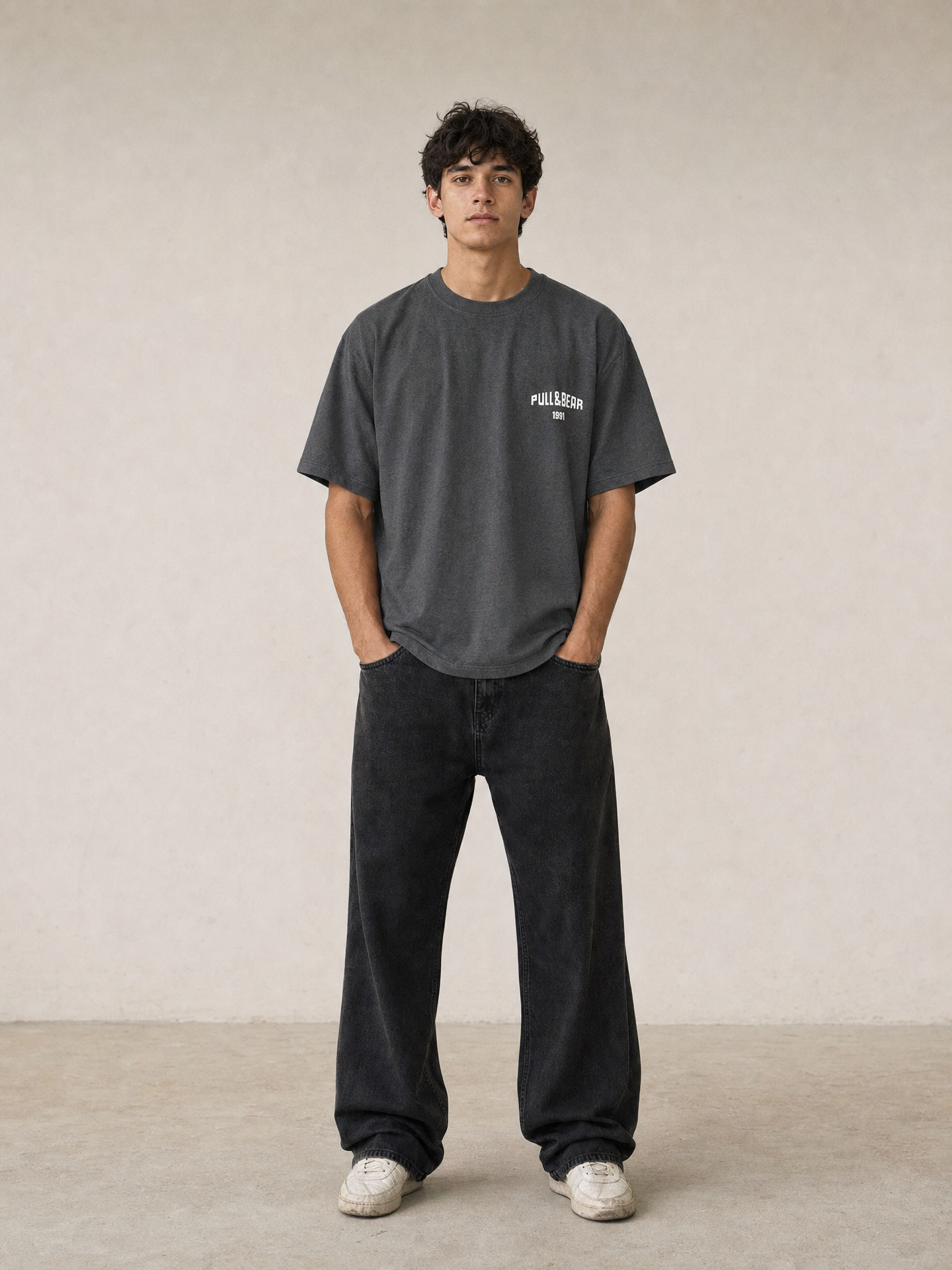 P.U.L.L & B.E.A.R 1991 Contrast Logo T-Shirt – Graphite Grey
