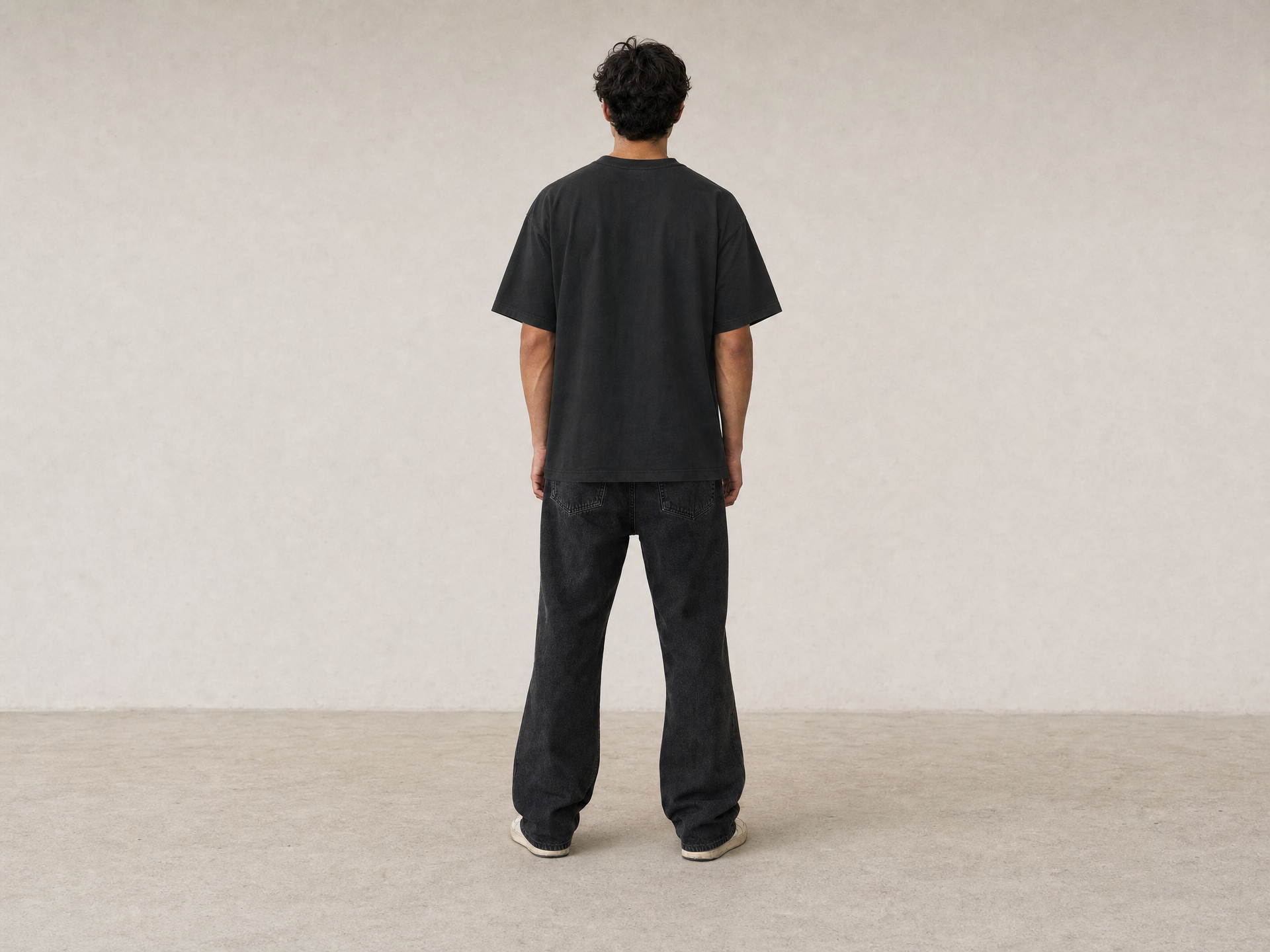 P.U.L.L & B.E.A.R STWD Contrast Logo T-Shirt – Black
