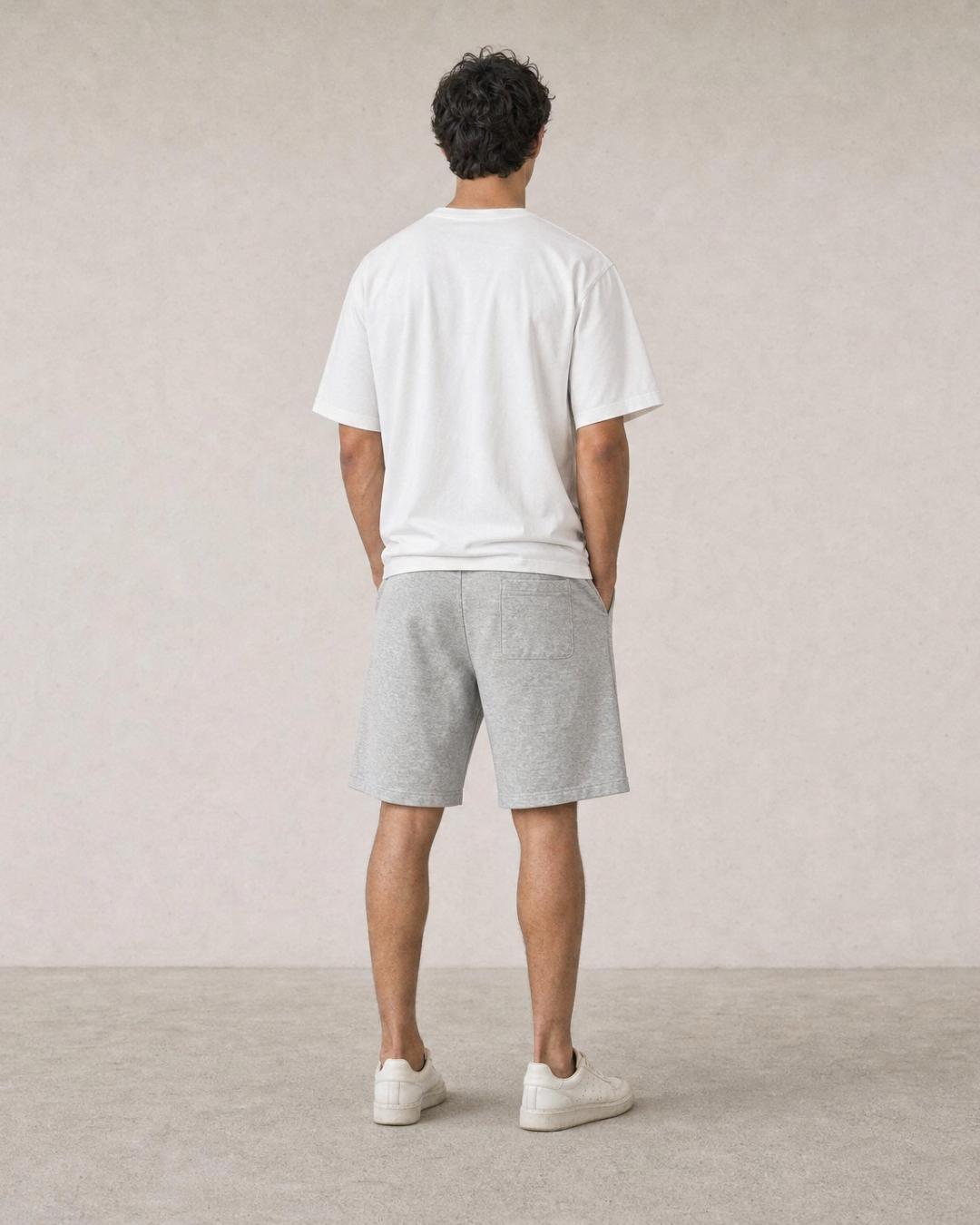 grey shorts